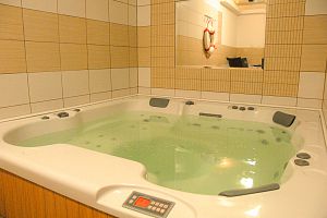 Wellness U Slavotínků | Filská sauna a vířivá vana #3